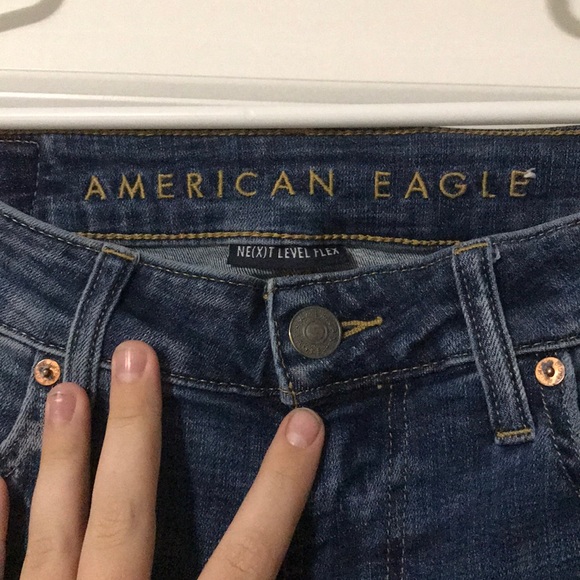 American Eagle blue ripped jeans - Picture 3 of 5